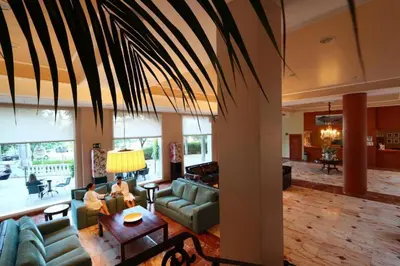 Una televisión o centro de entretenimiento en Gran Hotel Aqualange - Balneario de Alange