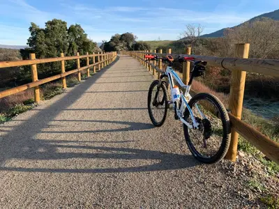 Montar en bicicleta en Luna o alrededores