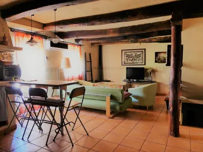 Una televisión o centro de entretenimiento en Casa Zambrana