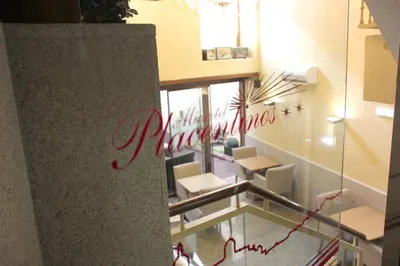 Plano de Hotel Microtel Placentinos