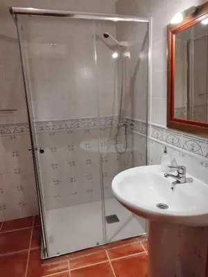 Un baño de El Humilladero