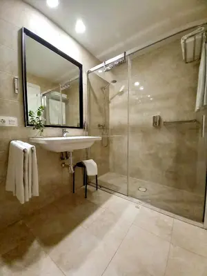 Un baño de Littore TORMES con Parking, AA y Piscina