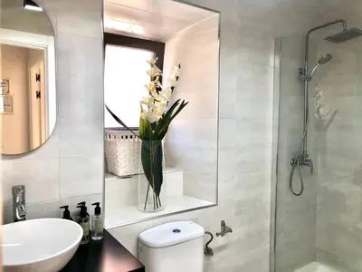 Un baño de VUT iDesign