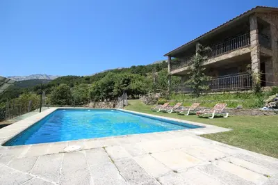 Piscina en o cerca de El Pinarejo