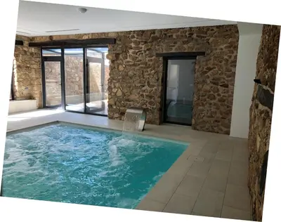 Piscina en o cerca de Casa Rural La Calzada