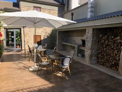 Un patio o zona al aire libre en Casa Rural La Calzada