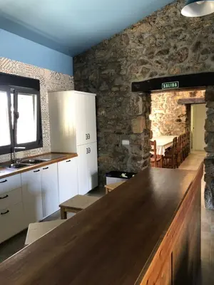 Una cocina o zona de cocina en Casa Rural La Calzada