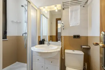 Un baño de Hotel Salamanca Rio