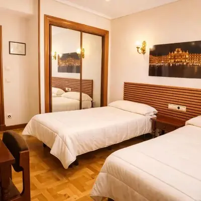Hotel Castellano I