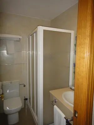 Un baño de Hostal Real
