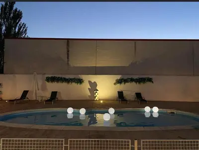 Piscina en o cerca de Emperatriz III