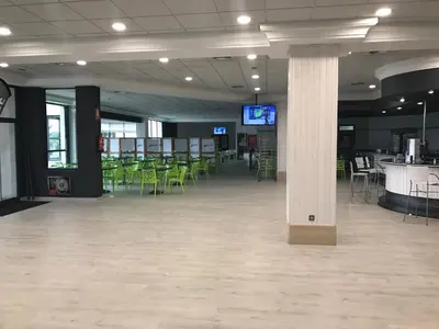Un restaurante o sitio para comer en Hotel Alonso de Monroy