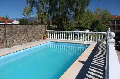 Piscina en o cerca de Posadas De Granadilla