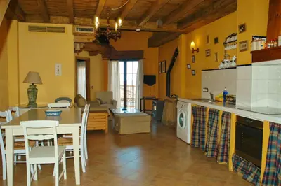 Una cocina o zona de cocina en Casa Rebollares Ii