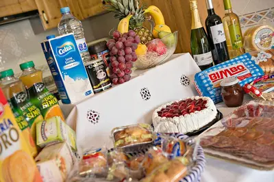 Comida en o cerca de este apartamento