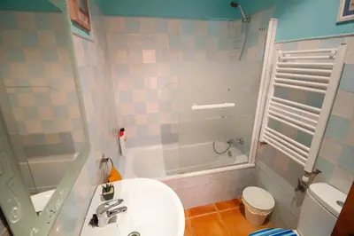 Un baño de Casa Rural El Fuentarro