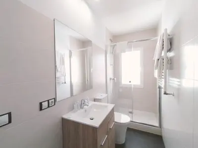 Un baño de Hostal Gonzala by gaiarooms