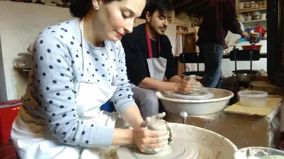 Clientes alojados en La Solana, alojamiento y alfarería