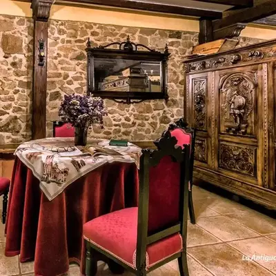 La Antigua Botica