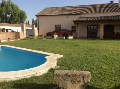Piscina en o cerca de Casa Roble