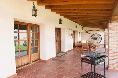 Un patio o zona al aire libre en Casa Roble