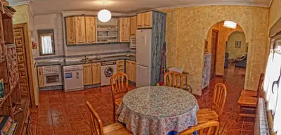 Una cocina o zona de cocina en Los Sotillos De Gredos