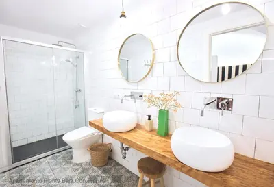 Un baño de Apartamentos Durán Pizarro 1930