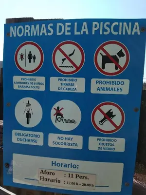 Certificado, premio, señal o documento que está expuesto en La Tierra Verde COTTAGE