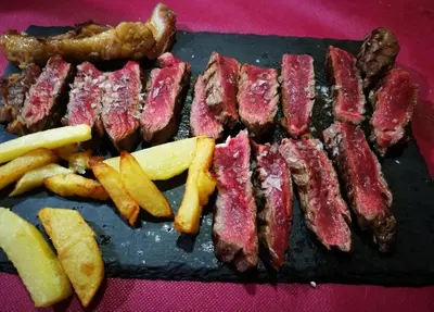 Comida en o cerca de este apartamento