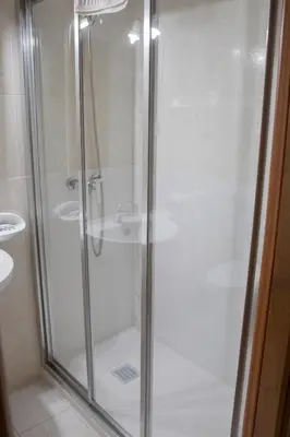Un baño de Hostal La Palmera