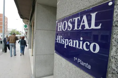 Certificado, premio, señal o documento que está expuesto en Hostal Hispanico II