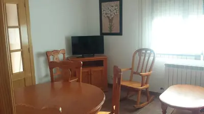 Una televisión o centro de entretenimiento en Casa Rural el Maestro I