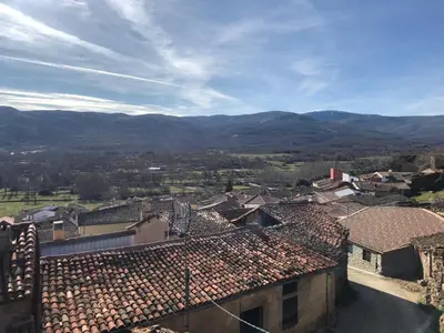 Vista general de una montaña o vista desde the country house