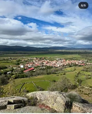 Paisaje cerca of this country house