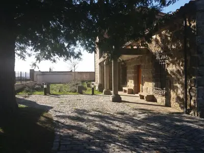 Jardín al aire libre en Casa Rural de Benjamin Palencia