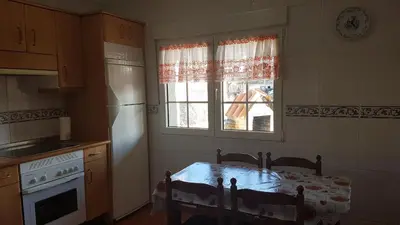 Una cocina o zona de cocina en La Puente 9 de Gredos