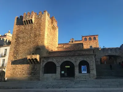 Plano de Destino Deluxe Adama Cáceres