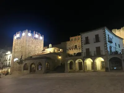 Plano de Destino Deluxe Adama Cáceres