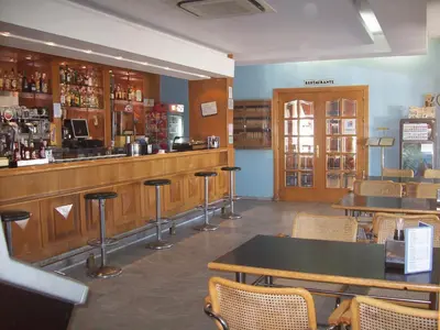 El salón o zona de bar de Hospedium Hotel Veracruz