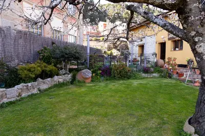 Jardín al aire libre en La Higuera ( Casa Rural de Gredos )