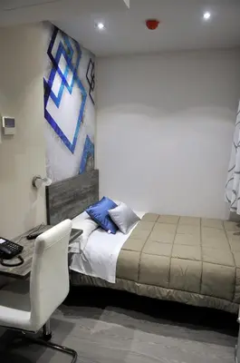 Una televisión o centro de entretenimiento en Hostal Barcelona