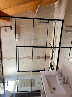 Un baño de Vallespin Suite