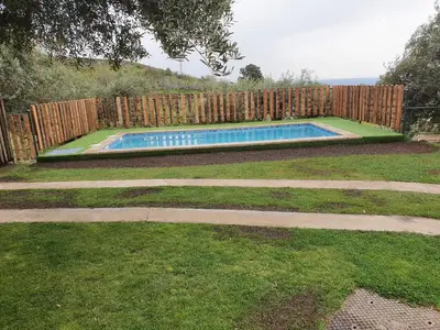 Piscina en o cerca de Casa Calañas
