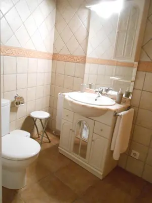 Un baño de El Portal Viejo