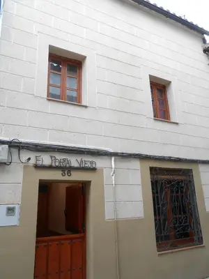 Fachada o entrada de El Portal Viejo