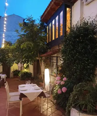 Jardín al aire libre en La Posada de Bayuela