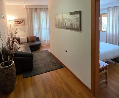 Zona de estar de Hotel Los Barruecos by Croma