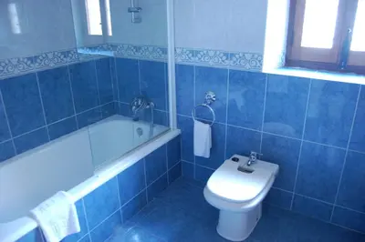 Un baño de Hospederia del Real Monasterio