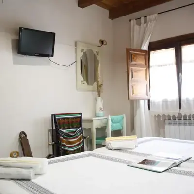 Habitaciones y casa rural monfrague