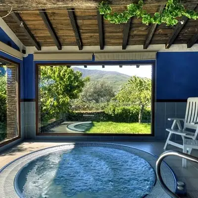 El Canchal de la Gallina -Cafetería -Aparcamiento gratis - Jacuzzi - Piscina de agua caliente abierta desde el 28 de Marzo